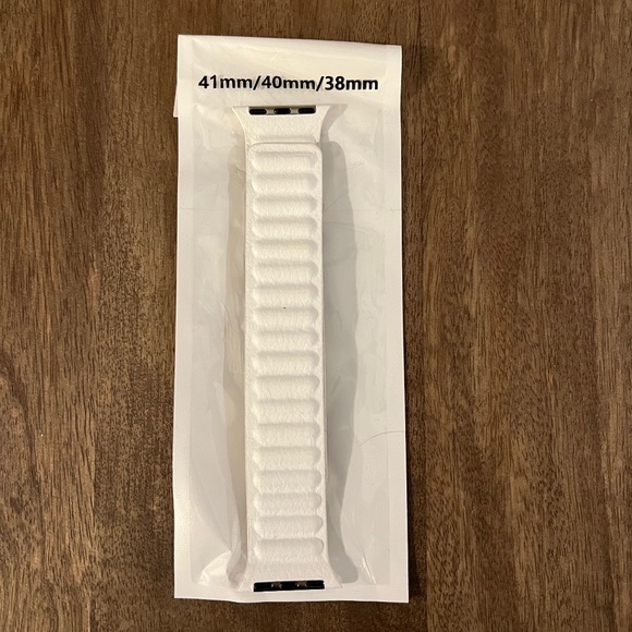 Assorted Apple Watch Straps - Size 38/40/41mm - Picture 4 of 8